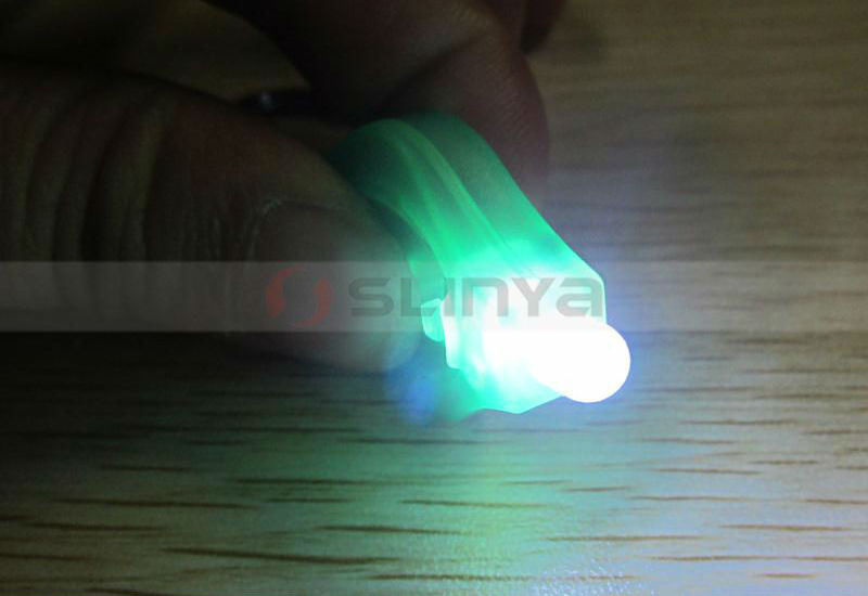 Metal Battery Plastic Shell Case Mini Led flashlight keychain Torch