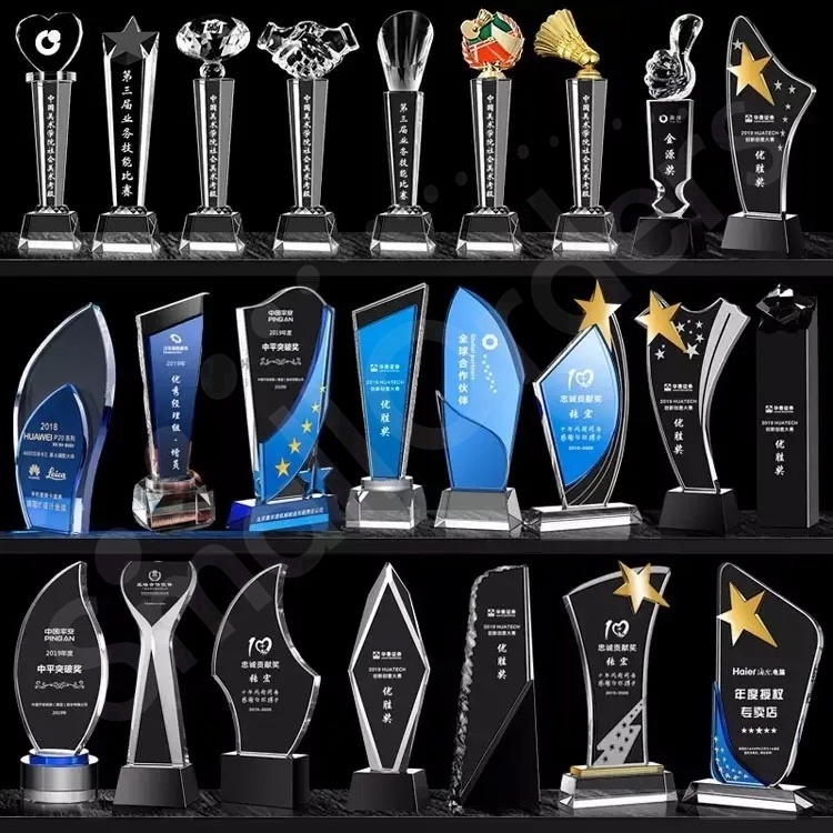 Custom wholesale cheap sports crafts soccer football trophy cups cup glass trophy crystal award crystal glass awards trophies