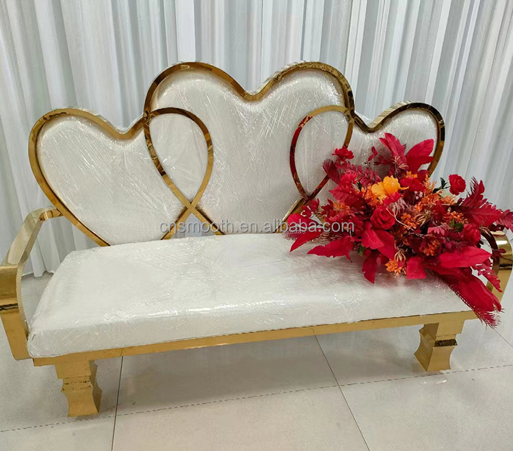 High Quality  Wedding Heart Shape Sofa Bench Elegant Sofa Sweetheart Sofa Wedding Luxury Wedding Decoration