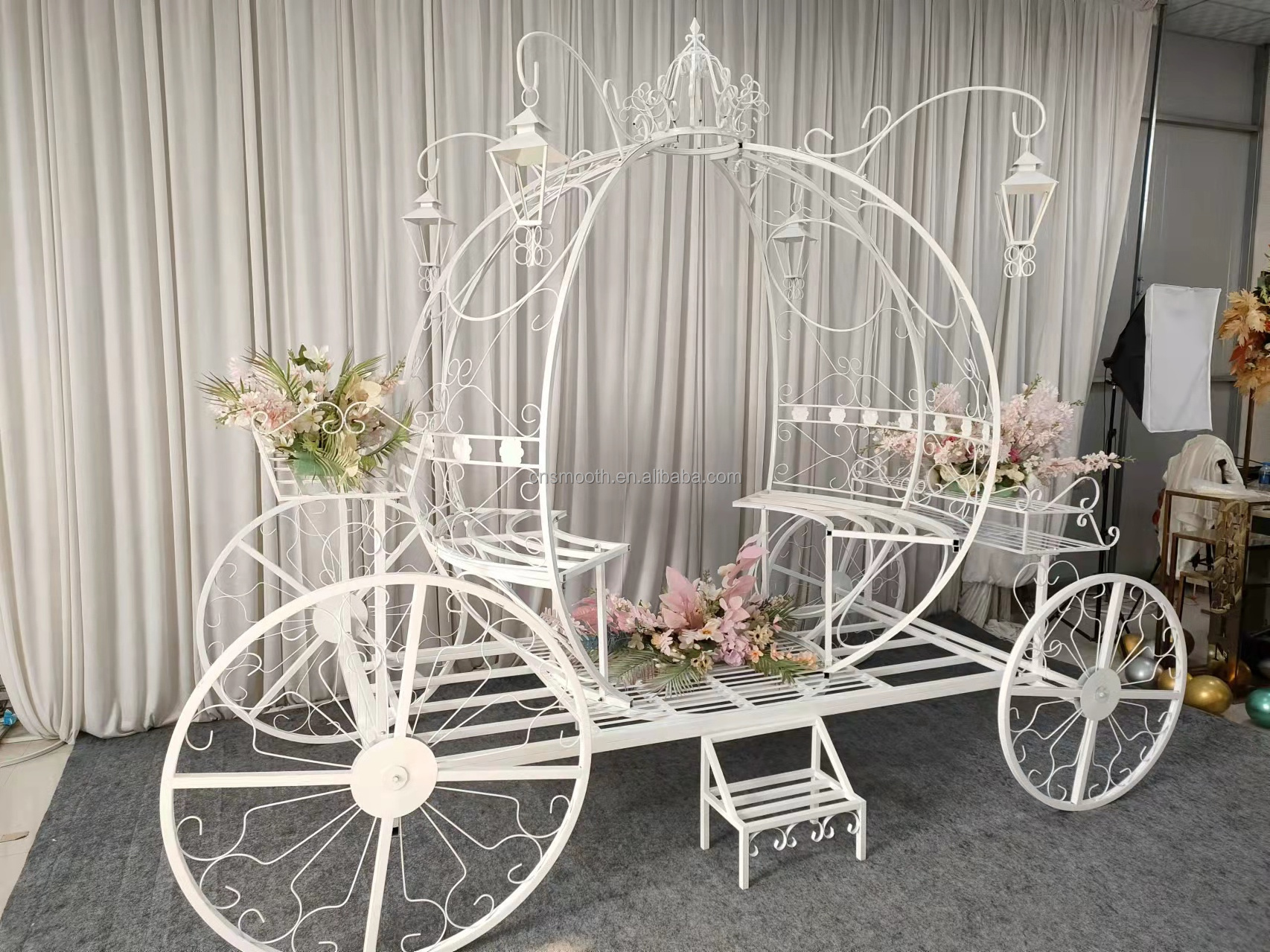 New design white cinderella pumpkin metal garden wedding decoration carriage