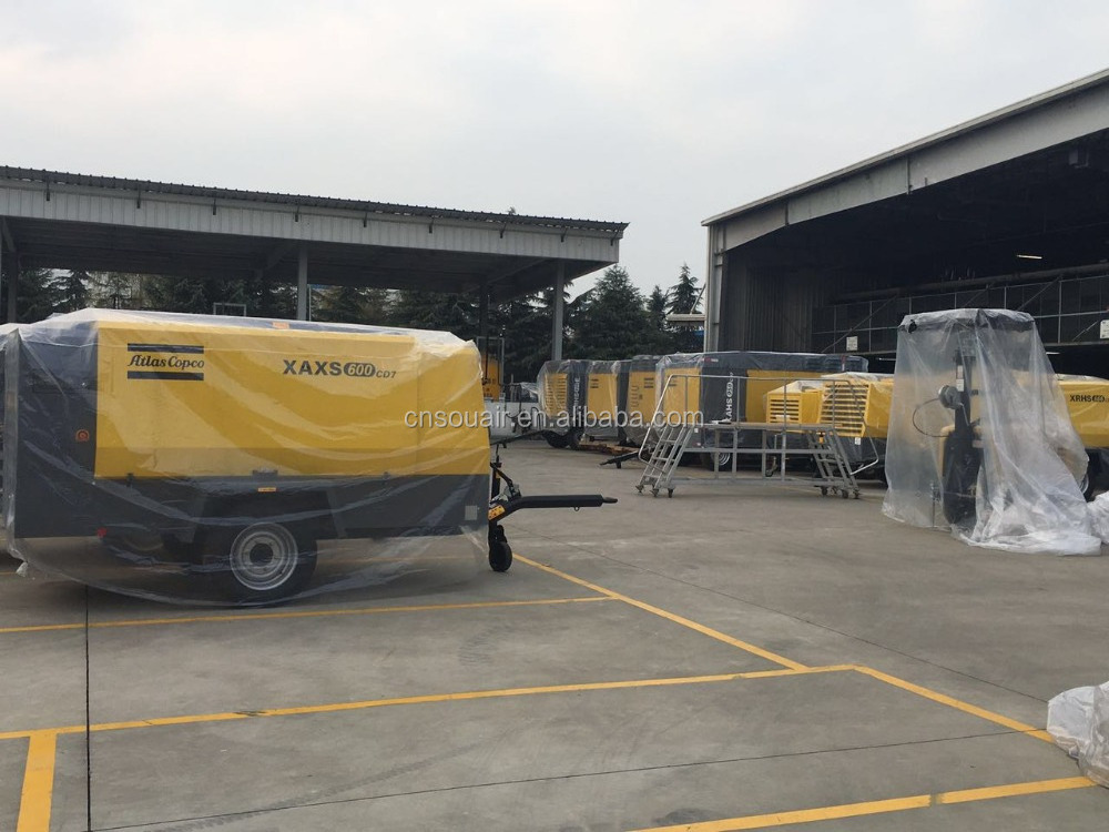 Atlas Copco Medium Compressor Single axle, oil-injected, asymmetrical rotary screw portable compressors, 8.6-14 bar (125-200 psi