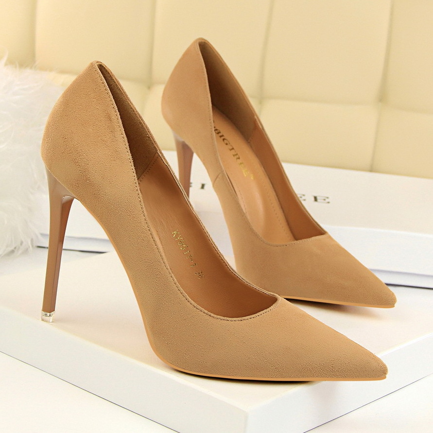 Designer Fashionable Ladies Elegant Suede Heel Shoes Trending Night Club Woman High Heel Pumps Shoes