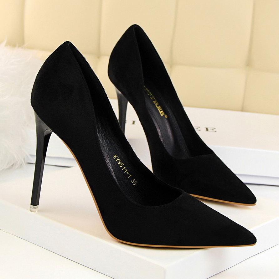 Designer Fashionable Ladies Elegant Suede Heel Shoes Trending Night Club Woman High Heel Pumps Shoes