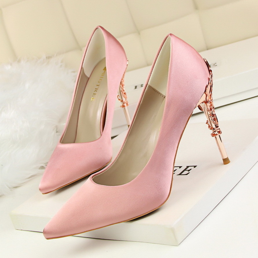 Fashion Korean Style Luxury Leather Stiletto High Heels Ladies Metal Heel Pumps Shoes Red Color