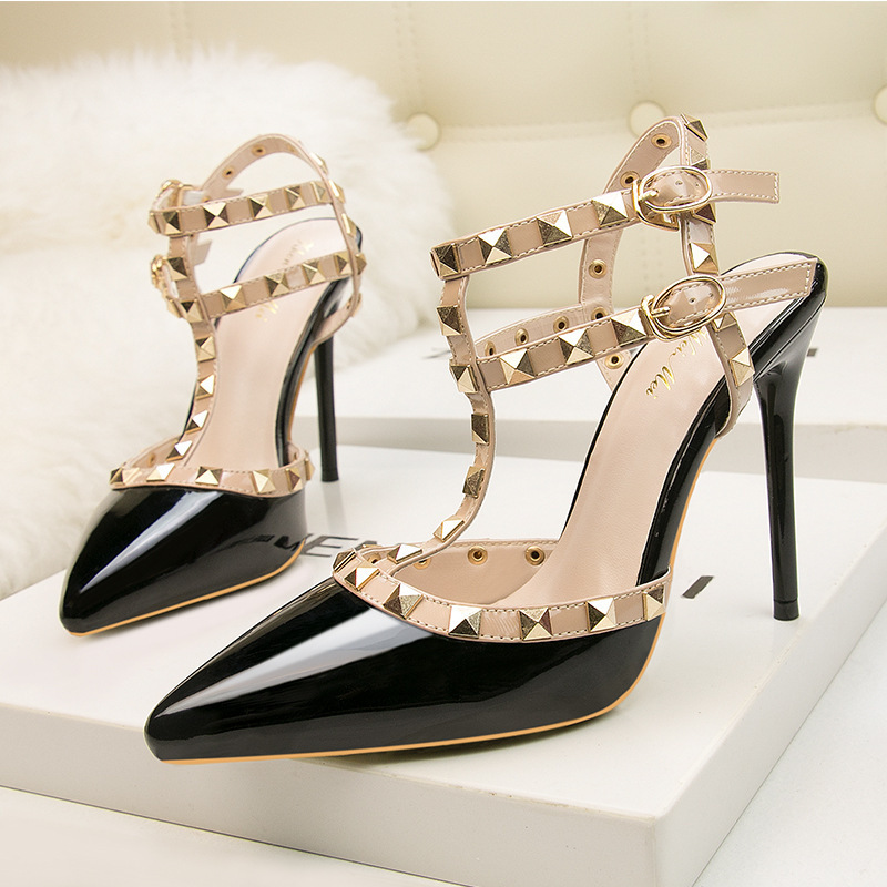 Leather Club Jelly Zapatos Mujer De Tacones Ankle T-Strap Rivet Sandal Heels Shoes Female