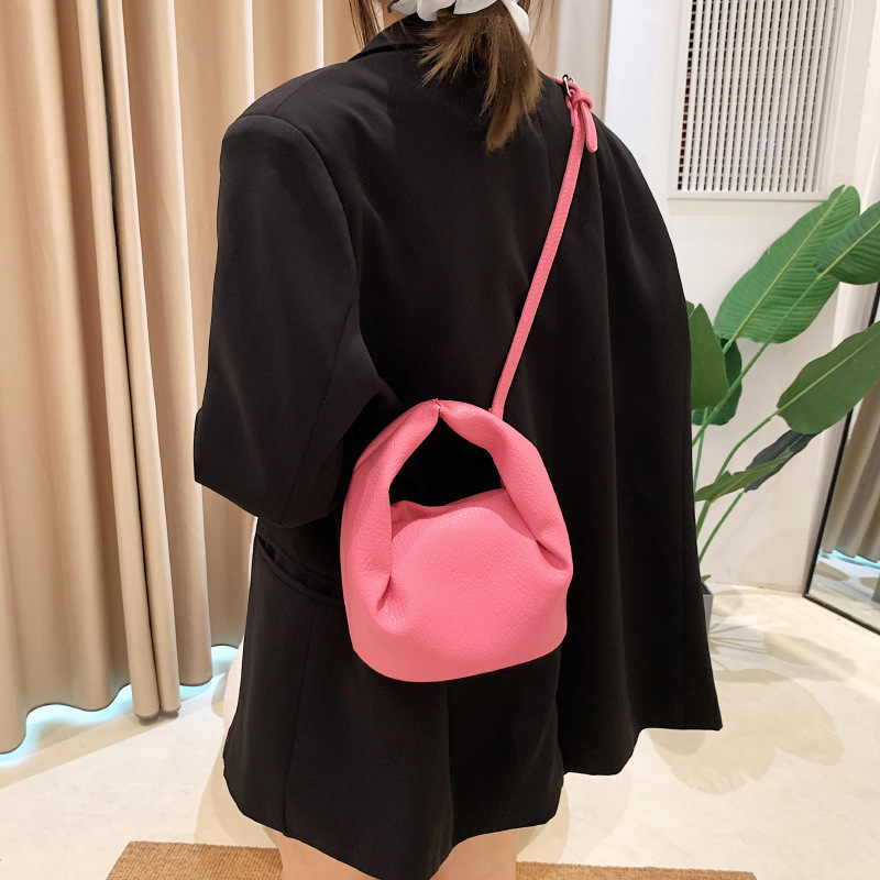 Luxury Brand Handheld Folded Cloud Bag 2024 New Summer Handheld Bag Luxury Sense Trendy Crossbody Bag Korean Style