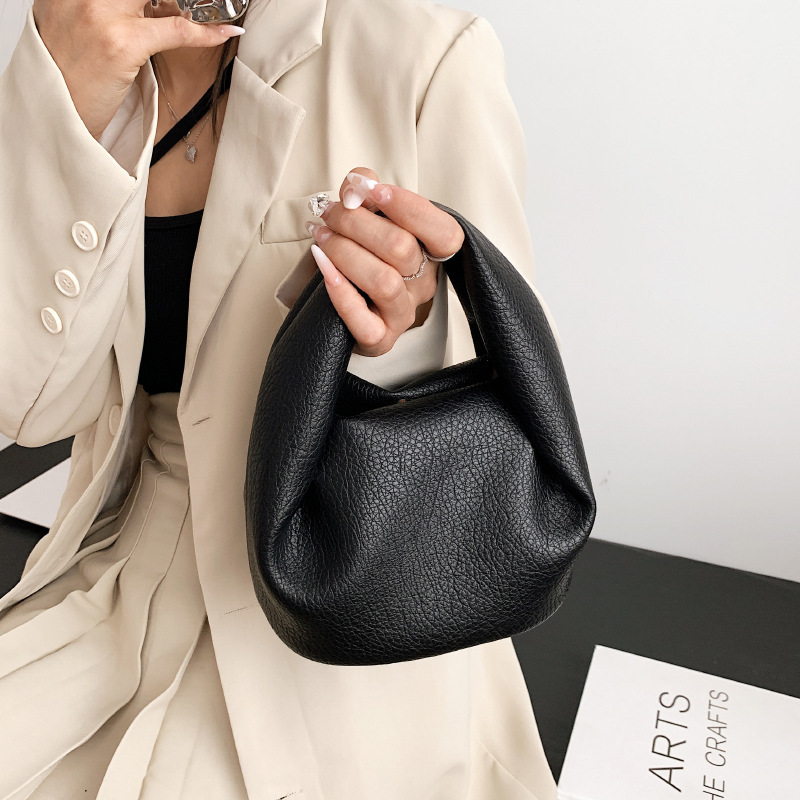 Luxury Brand Handheld Folded Cloud Bag 2024 New Summer Handheld Bag Luxury Sense Trendy Crossbody Bag Korean Style