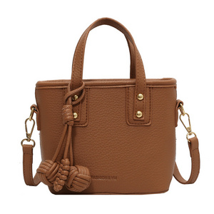 Luxury brand trend minimalist western-style bag 2024 new fashionable Korean version crossbody bag women's bag