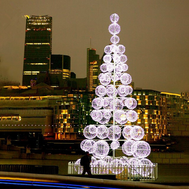 Hot Selling Christmas Ball Tree Christmas Decoration Outdoor Festival Decoration Giant LED Christmas Ball Tree