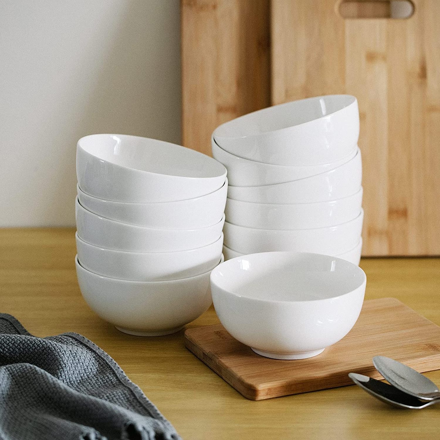 High quality custom size porcelain noodle ceramic bowl white ceramic rice bowl thick ceramic ramen bowl