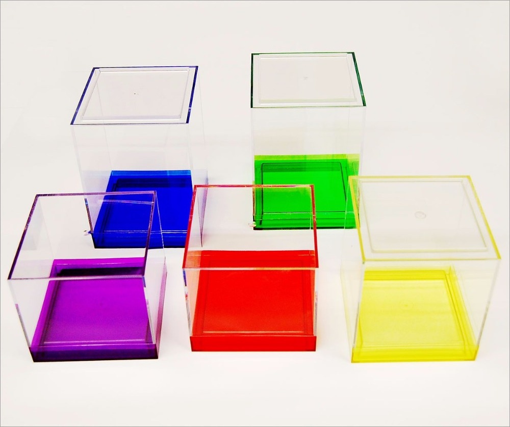 Clear showcase acrylic display cube