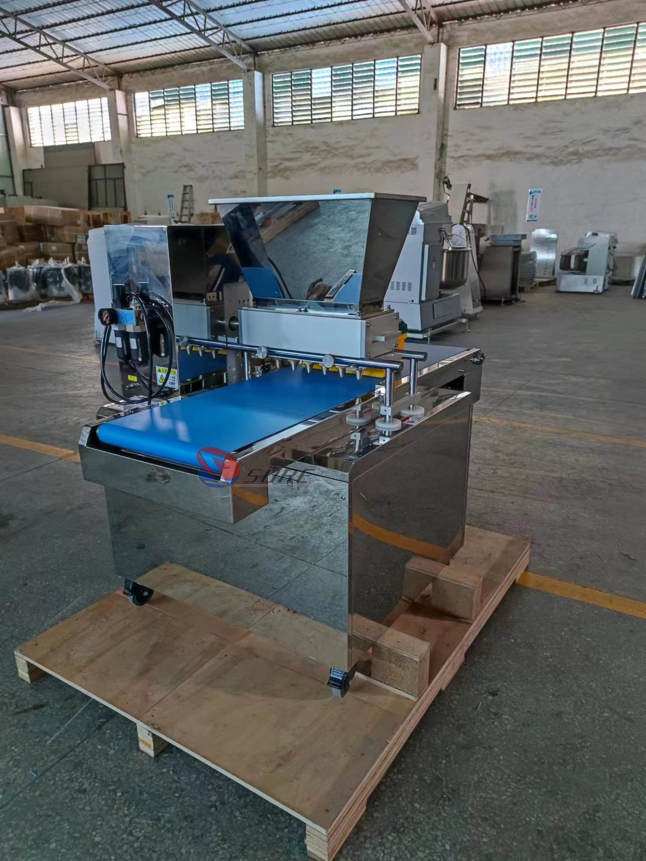 Cheaper Price Mousse Muffins Cake Depositor Filling Machine/ Fortune Cookie Make Machine/ Biscuit Cutter Machine