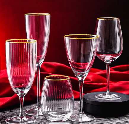 Wholesale Vertical stripe glassware gold rim goblet ribbed drinking wine glasses for hotel restaurant home