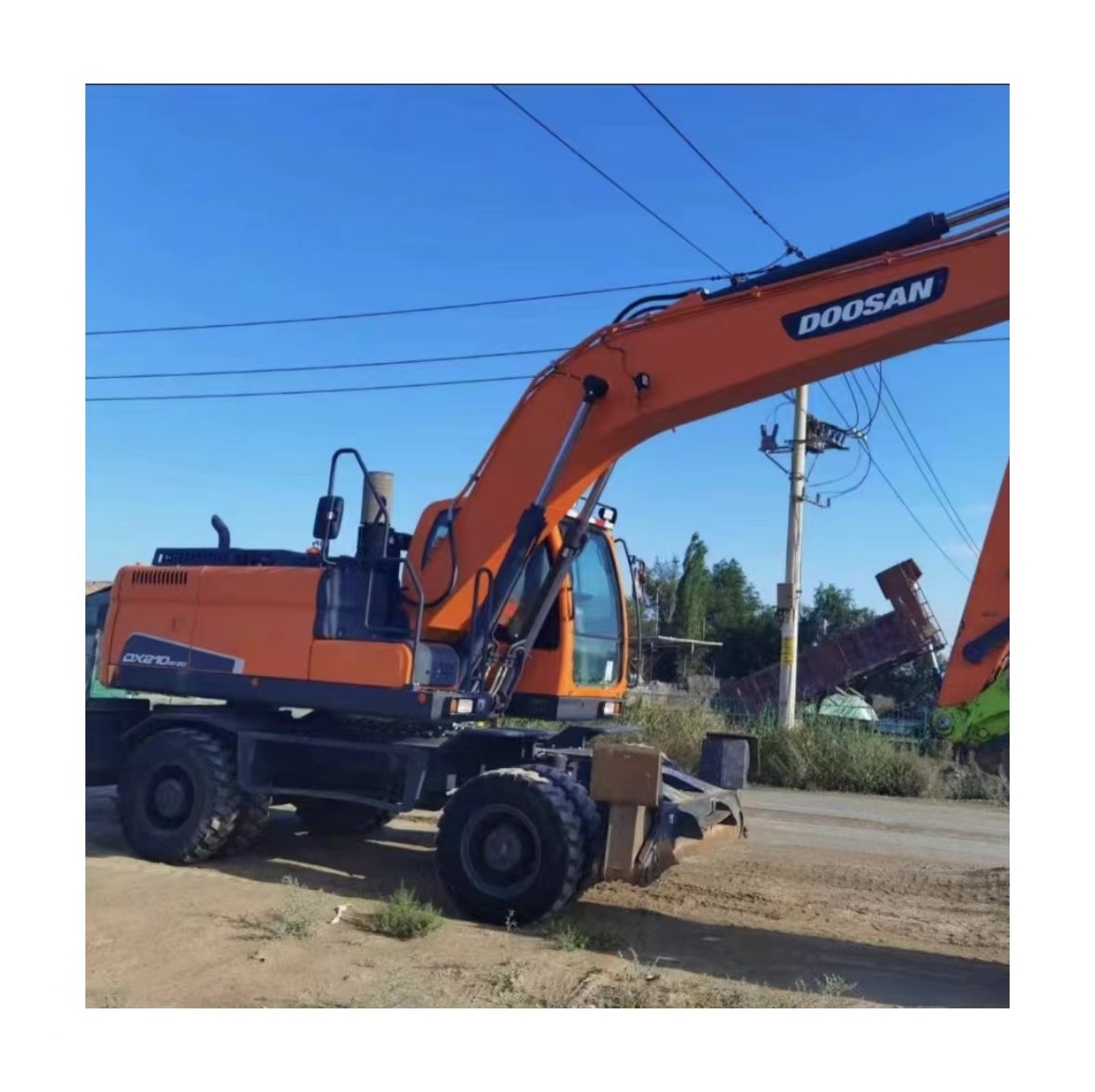 High quality Doosan Second Hand DX210W Wheel Excavator used DX210W tires digger used wheel excavator doosan dx210w