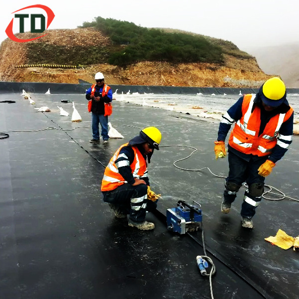 Uviofast HDPE geomembrane 100% virgin HDPE geomembrane liner for landfill