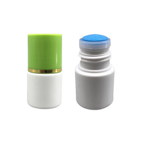 Mini HDPE plastic 15ML round sponge round cleaning applicator bottle with gold stamp cap