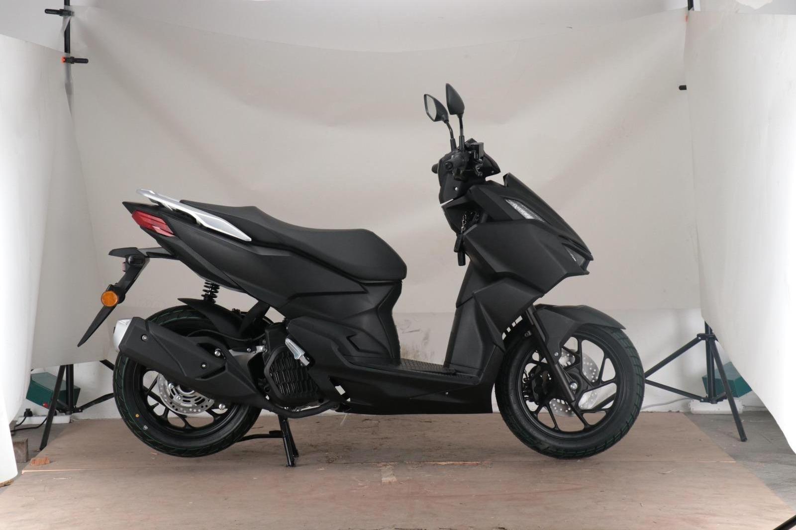 New Design High Power 150cc Fuel Motorcycle Good Looking Sports Motorbike High Quality Fuel Motorcycles