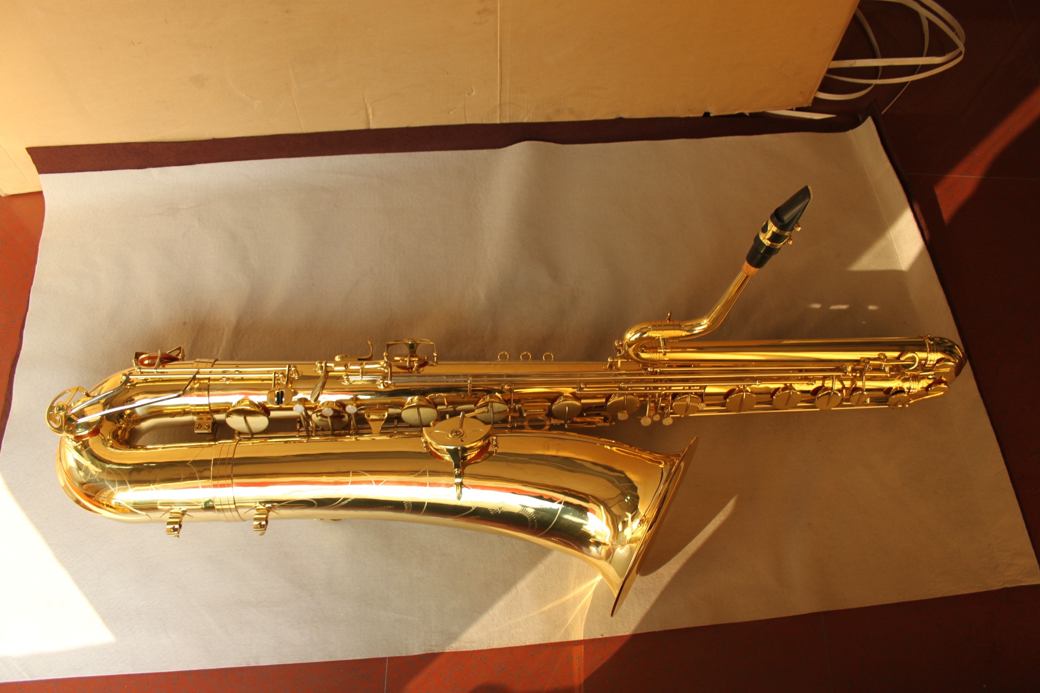 High Grade Professional Gold Lacquer Tone Bb Bass Saxophone