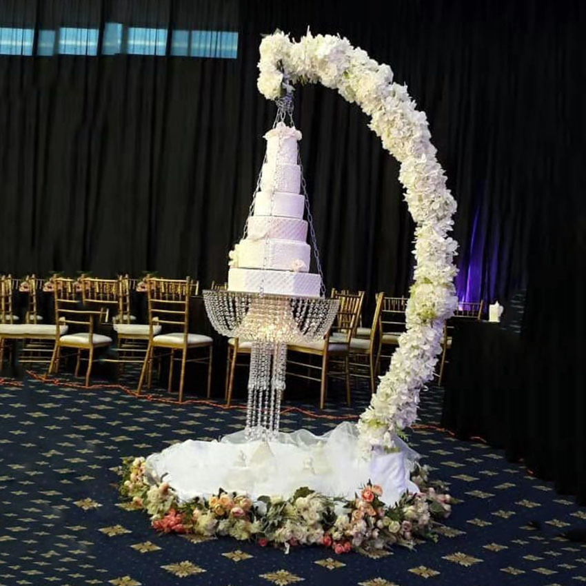 Suspended Wedding Cake Swing Stand Arch Hanging Chandelier Cake Stand For Wedding Cakes