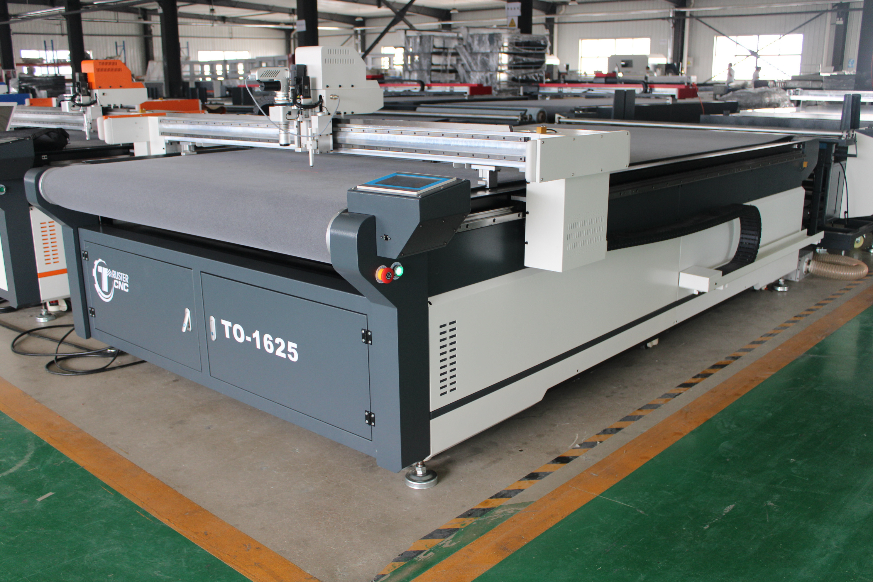 2024 new fully automatic polyester fabric cotton roll fabric cutting machine oscillating knife cutting machine