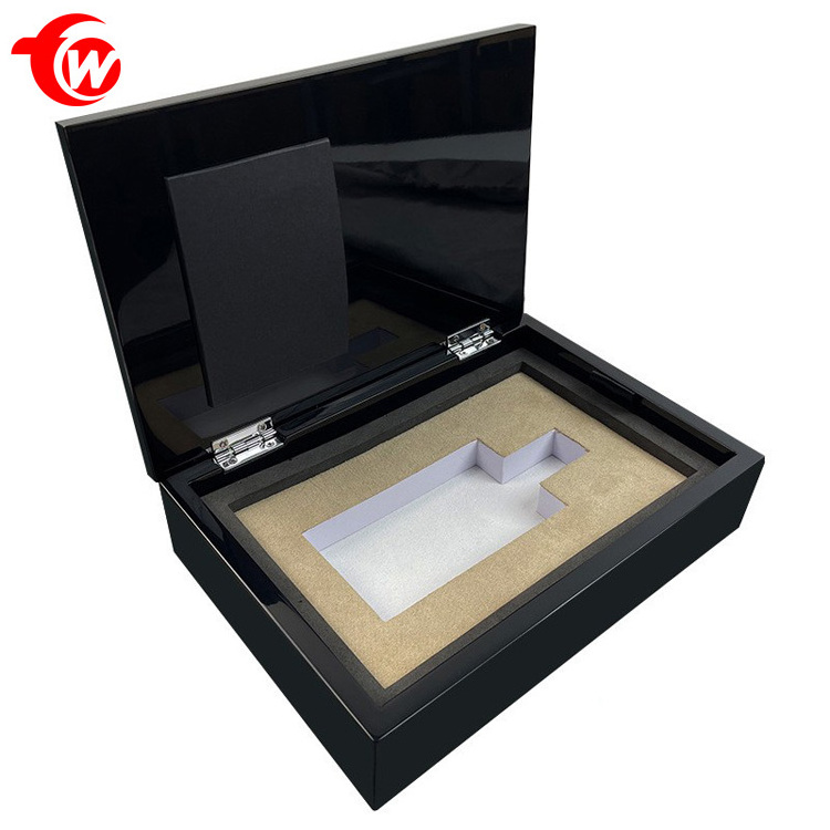 Recyclable Custom Design Creative Luxury Piano Mdf Lacquer Packaging Gift Box Arab black and white Wooden Perfume Box