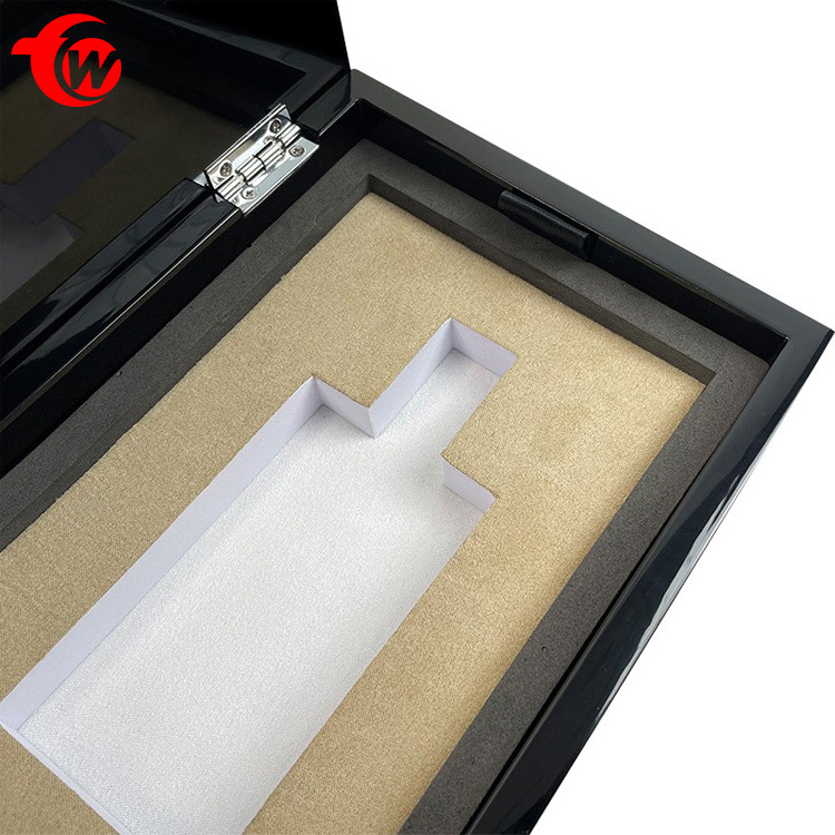 Recyclable Custom Design Creative Luxury Piano Mdf Lacquer Packaging Gift Box Arab black and white Wooden Perfume Box