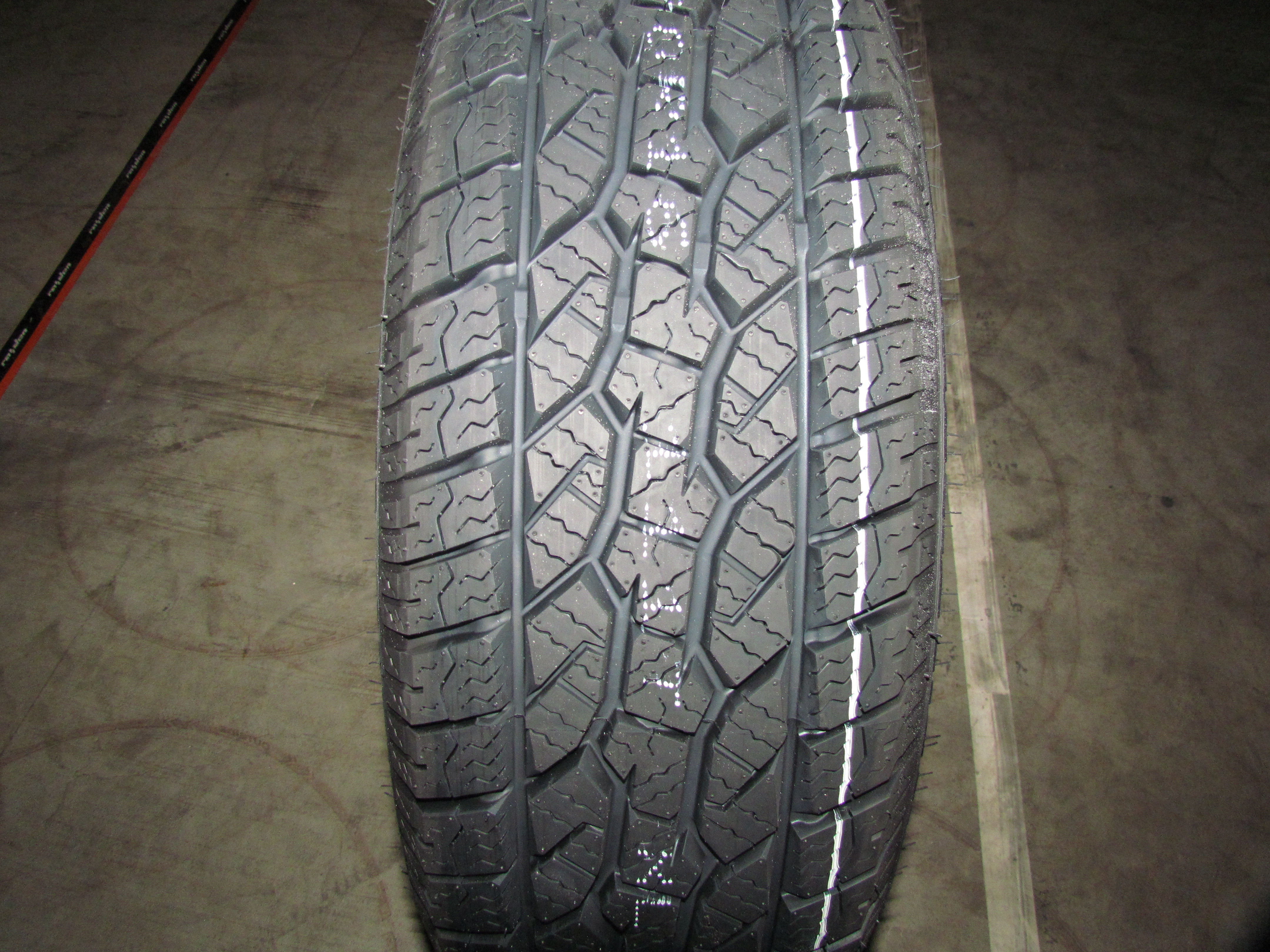 roadking 4X4 SUV tyres for Coaster Buses Land Cruisers passenger tire high performance LT245/70R16  LT265/70R16 225/65R17