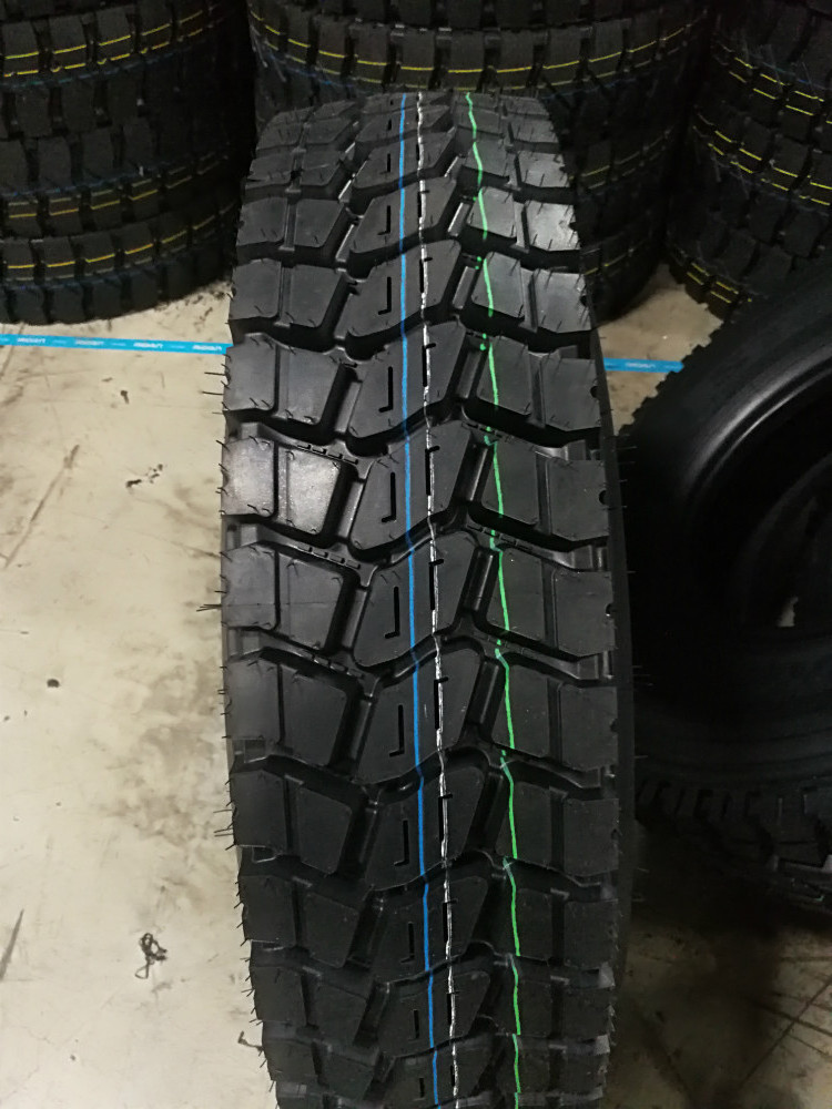 factory wholesale truck tires 900R20 with inner tubes and flaps best selling TBR tyre high performance