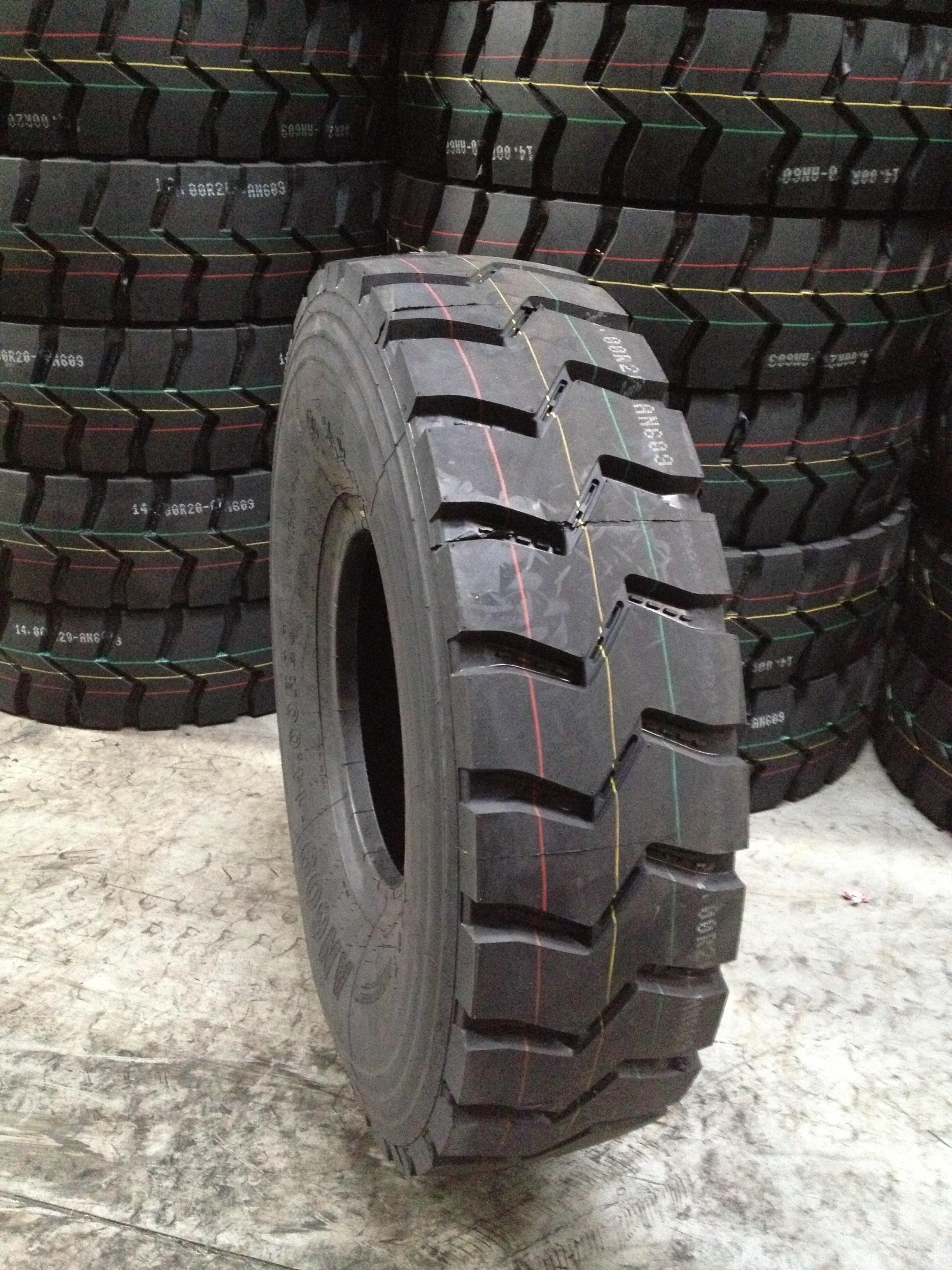 Longmarch brand 12R22.5 truck tire long march tires