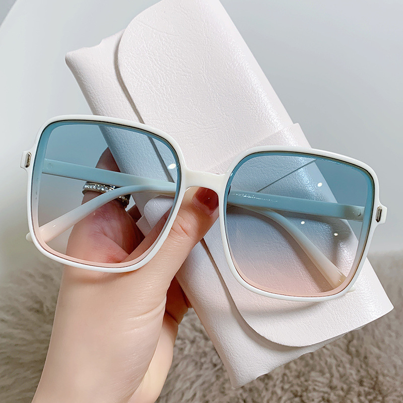 2024 New Fashion Design Luxury Uv400 Oversized Square Sun Sunglasses Women Shades Gradient Sunglasses Women