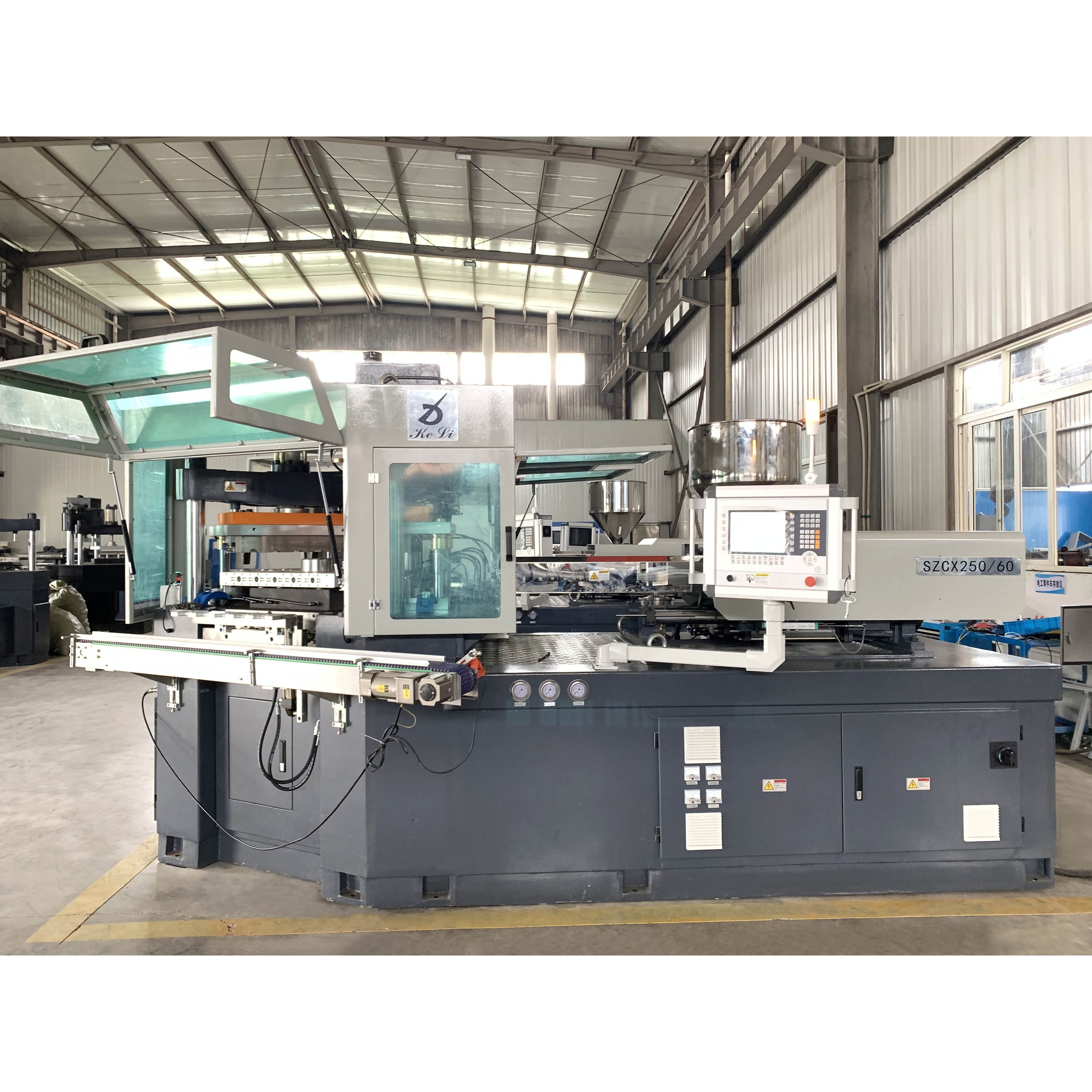 China cheap price hot sale SZCX250/60 plastic Injection Blow Molding Machine for plastic bottles