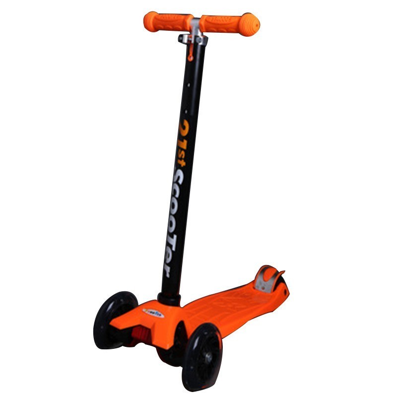 Factory Hot Selling Foldable and Livable Children's Scooters, Flash Roller Skateboards