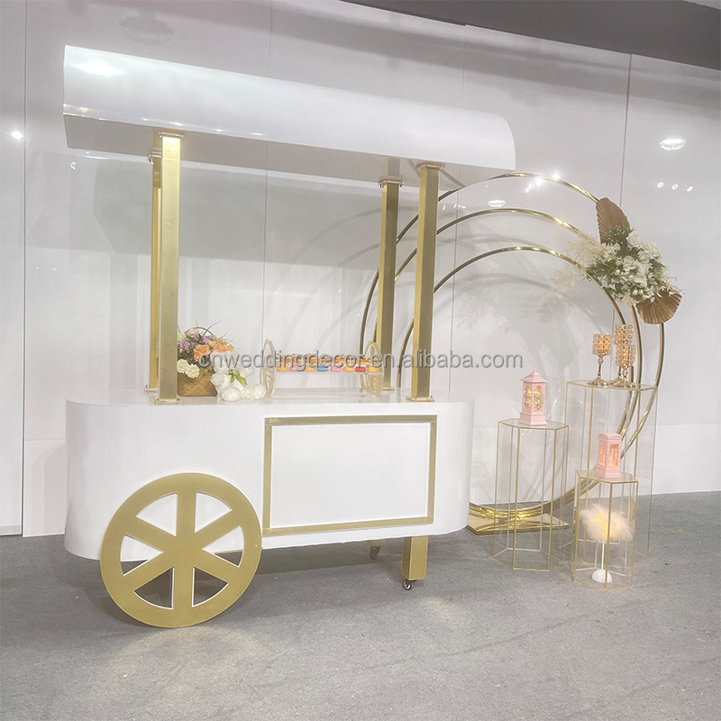 2023 Hot Popular Cinderella Carriage Candy Cart With Wheels For Wedding Ceter Piece