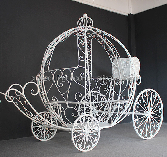 Hot Selling Handmade Sweet Candy Cart Metal Pumpkin Carriage For Sale Wedding Cart Market Cart For Decoration