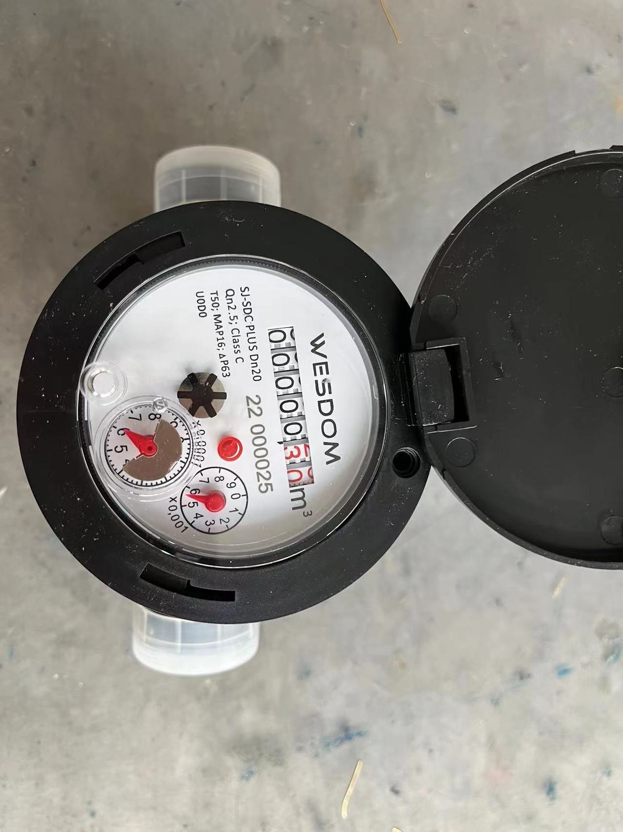 ISO4064 Class B dry dial Plastic body single jet water meter