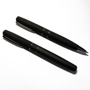 Black bag gift business stainless steel fine point customized logo luxury roller ball pen