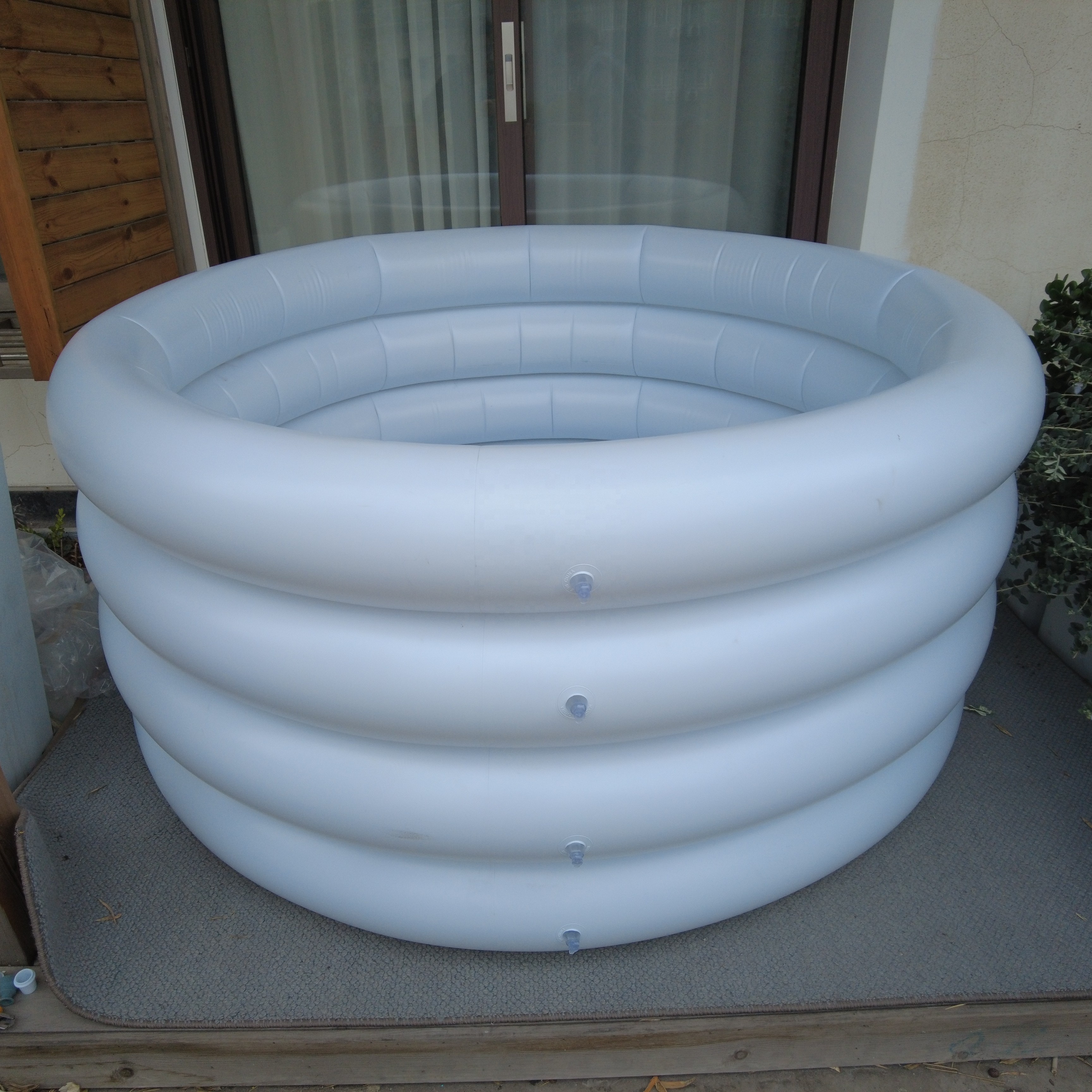 Hot Sale Inflatable Portable Medical Ice Bath Bathtub For Adults With Low Price Outdoor Pvc Ice Barrel Bucket