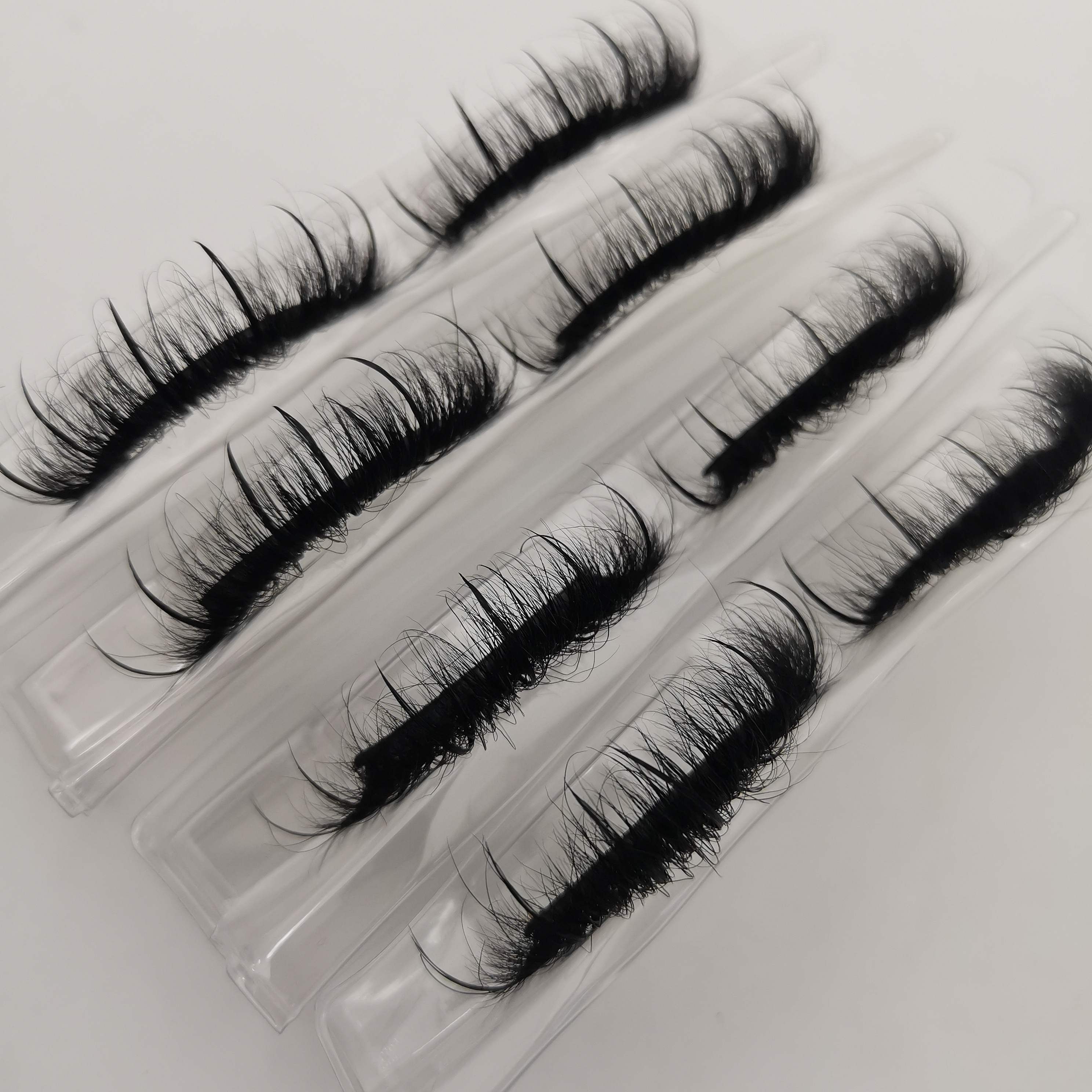 Popular Mink Strip Lashes With Spike Look Like Eyelash Extensions 15mm - 30mm 3D Mink Lashes Wholesale Eyelashes Vendors