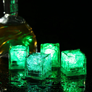 Reusable Multi Color Flashing Glow Ice Cube on/off Switch Replaceable Battery Light Up Drink Ice Cube Led For Bath Bar Club