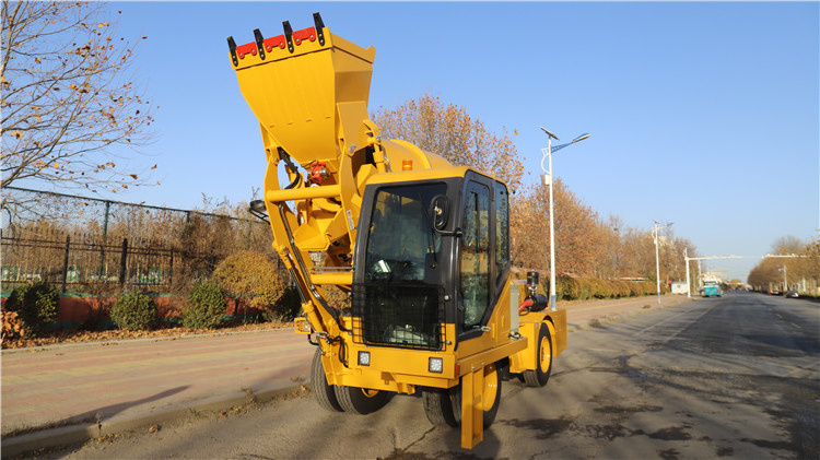 XCMG Official 4m3 Self Loading Propelled Loader Truck Mounted Concrete Mixer Price List