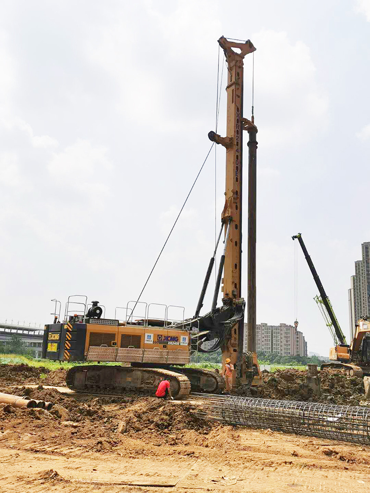 XCMG Factory XR240E Used Ground Hole Drilling Machine Second Hand 80m Depth Rotary Pile Drilling Rig for Sale