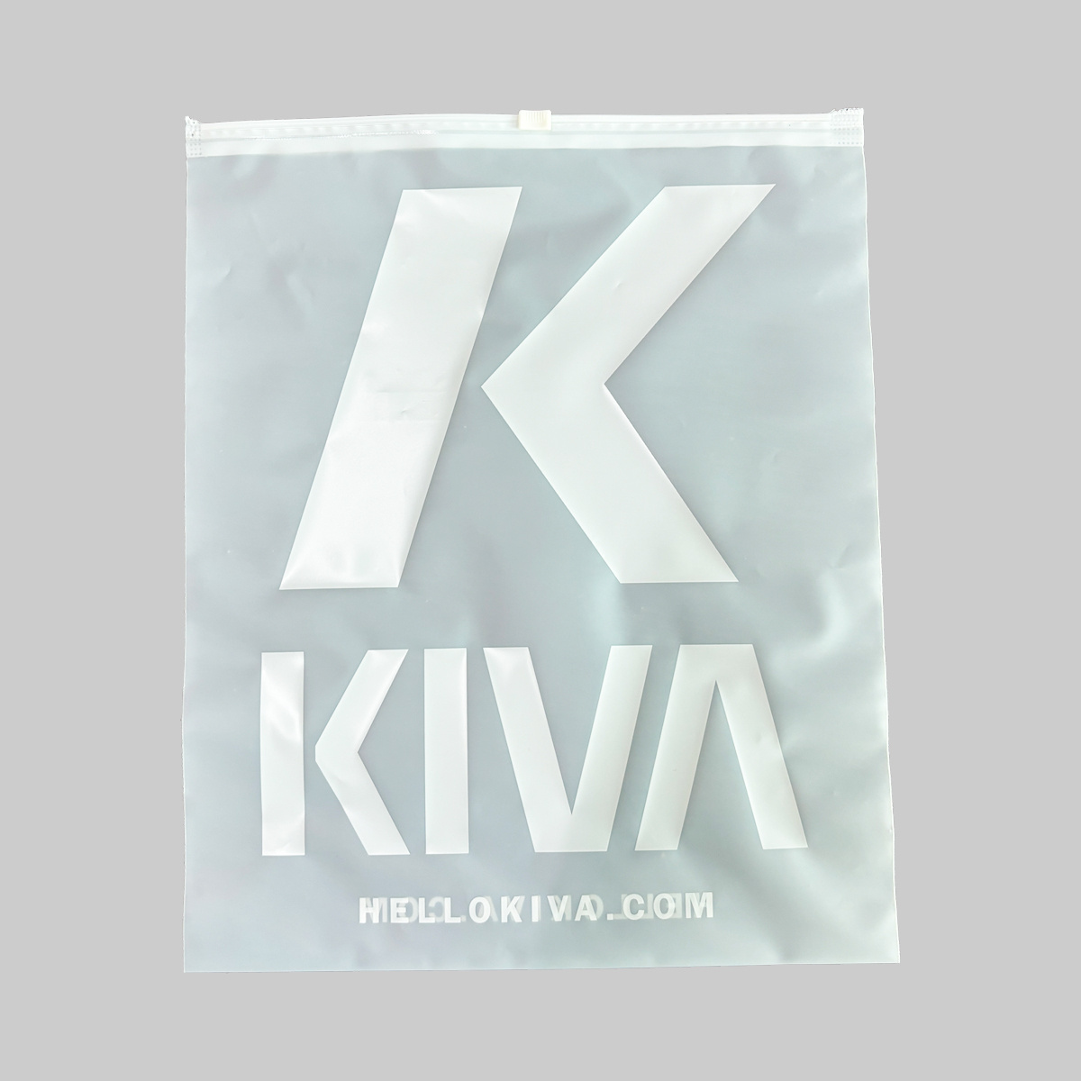 Custom Printed Matte Zip Lock Apparel Packaging Resealable Clothing Bags Clothes T-Shirts Underwear Garments Frosted Zipper