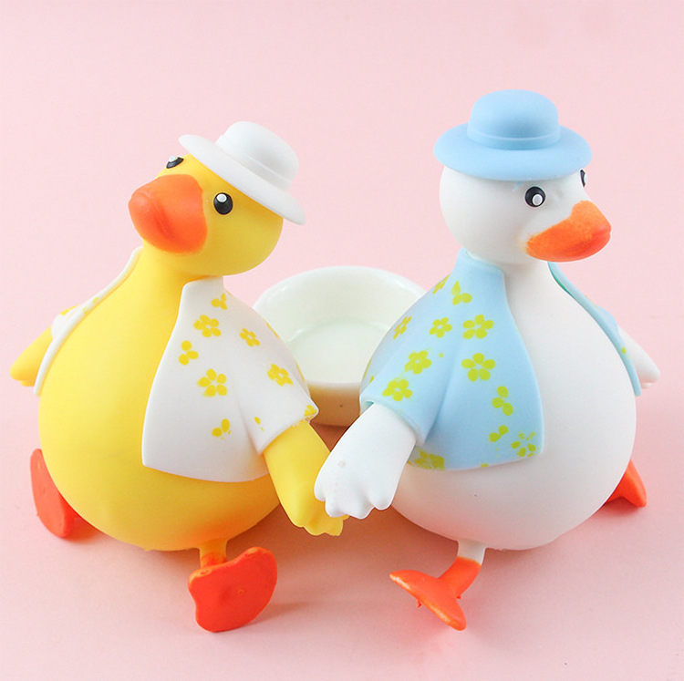 2024 New Kawaii Stretch Sand Filled Duck Animal Toys Stress Relief Vent Mini Squeeze Squishy Fidget TPR Squeeze Toy