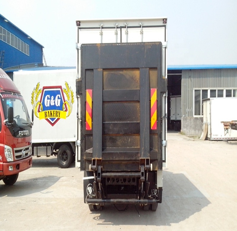 Hydraulic tail lift