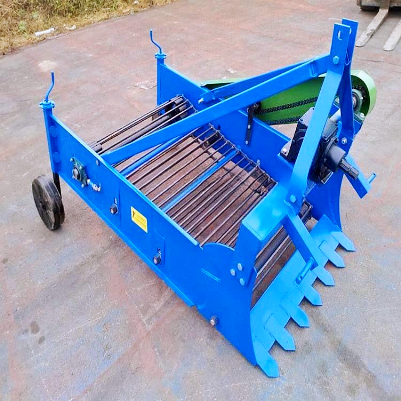 Potato harvester four-wheel tractor planing sweet potato large and small potato digging machine