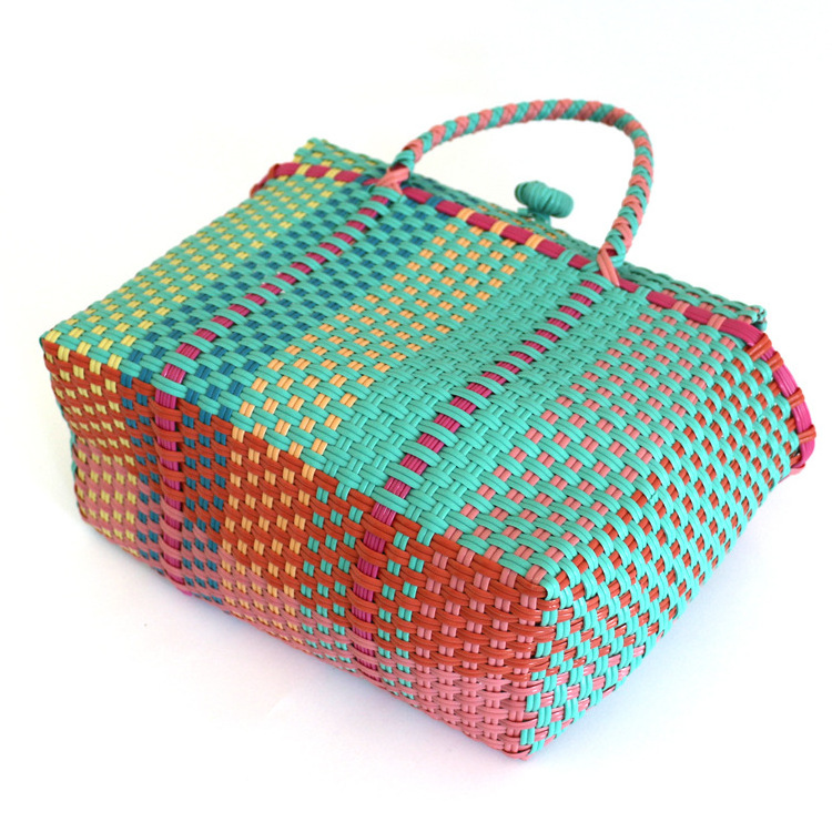 2023 wholesale Fashion Straw tote bag  plastic woven vegetable basket market bag