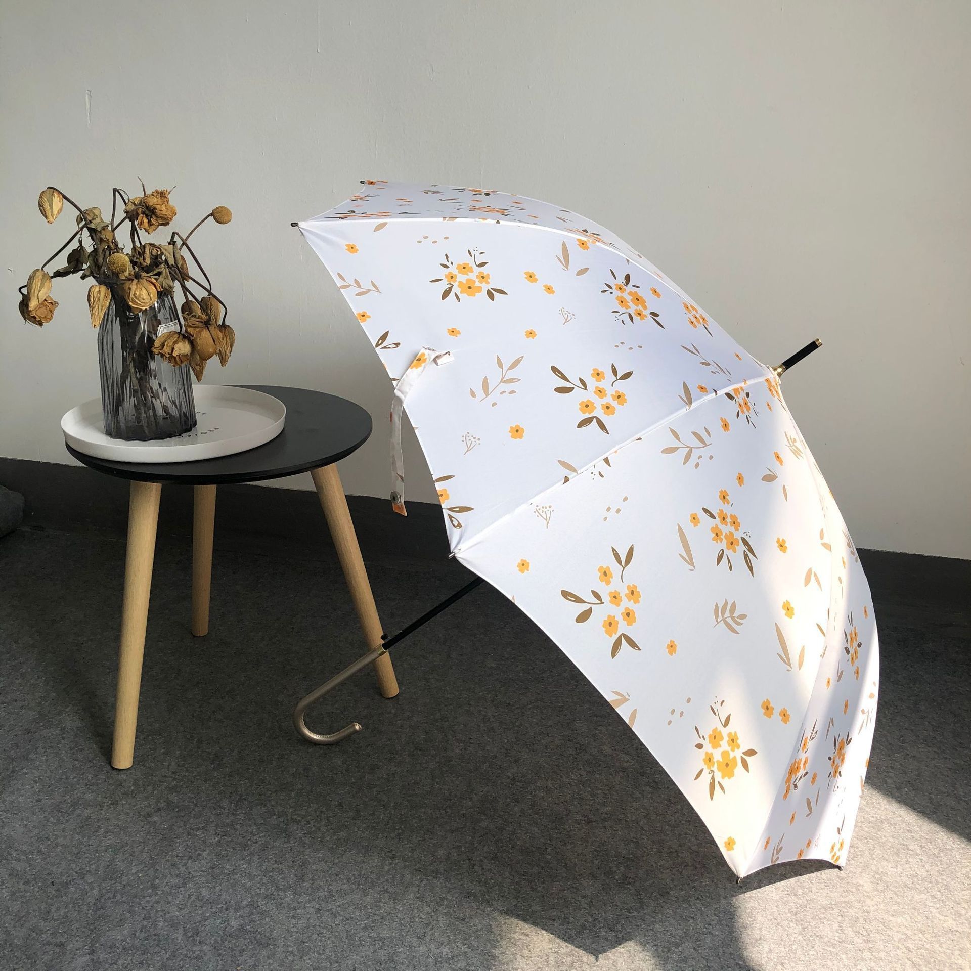 Stylish umbrella cute with flower printing custom rain umbrella