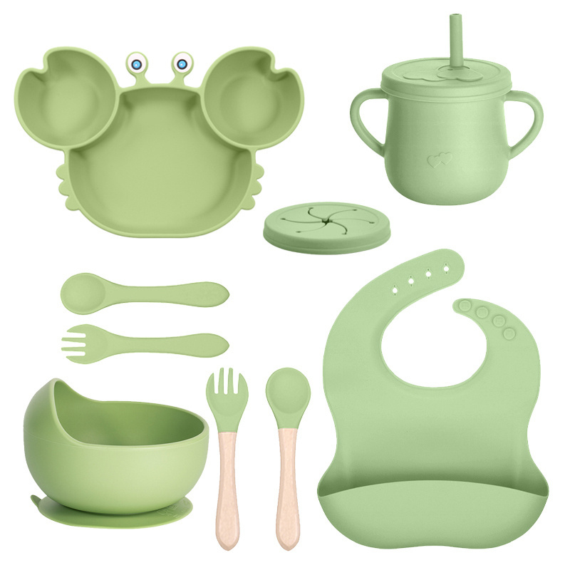 The XLEE is dishwasher safe baby feeding set silicone suction baby feeding plate and spoon gift set baby feeding bottle set