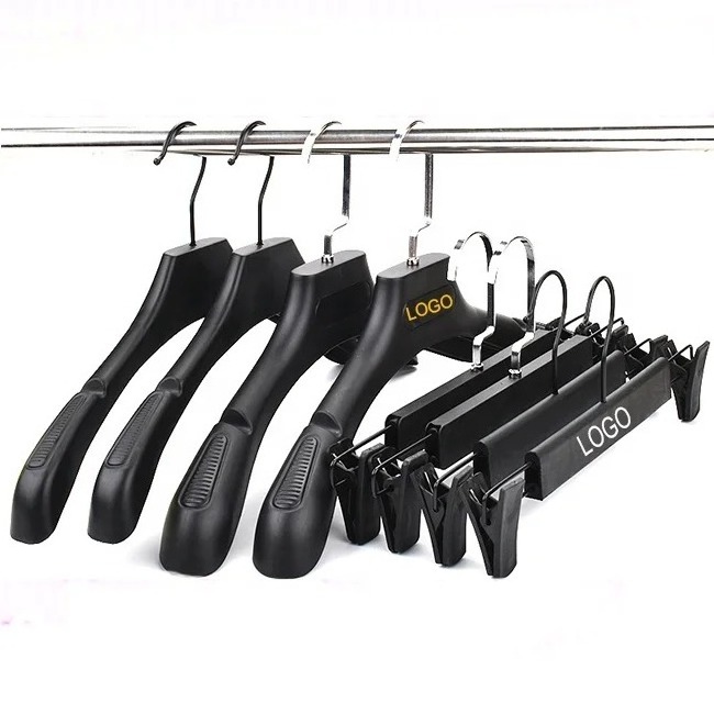 cheap custom logo black white suit hanger coat shirt non slip plastic hangers