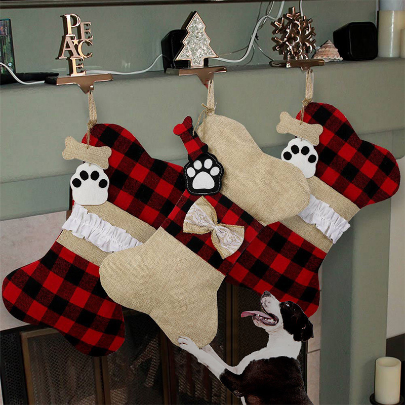 Hot Sale High Special Design Dog Paw Plaid Christmas Stocking For Christmas Decorations